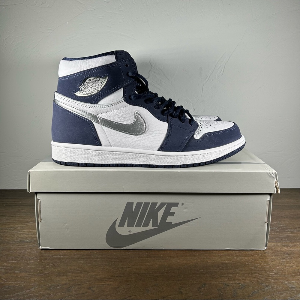 Nike Jordan 1 Retro Men's Midnight Navy High Top Sneakers size 9.5